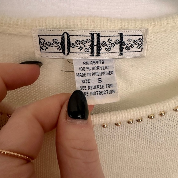 Vintage cream gold flower embellished sweater - Picture 4 of 6